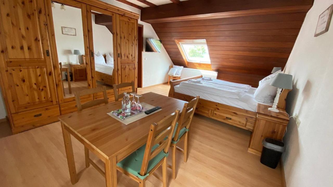 Landhaus Zum Mushof Hotel Wethen Extérieur photo